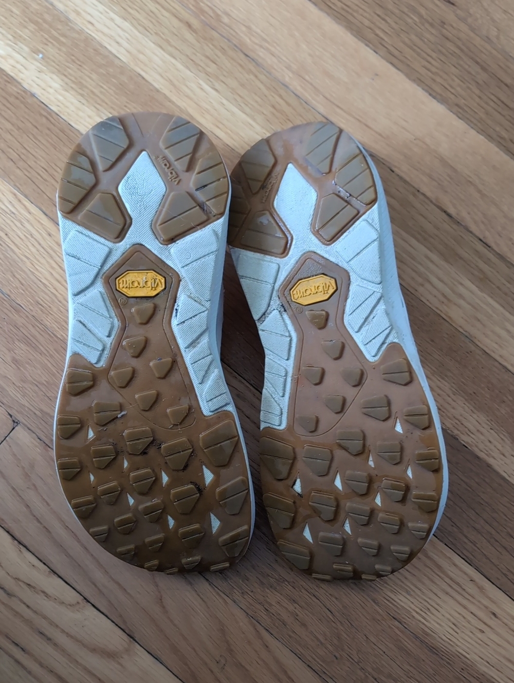 Altra Voyager - Picture 7 of 7